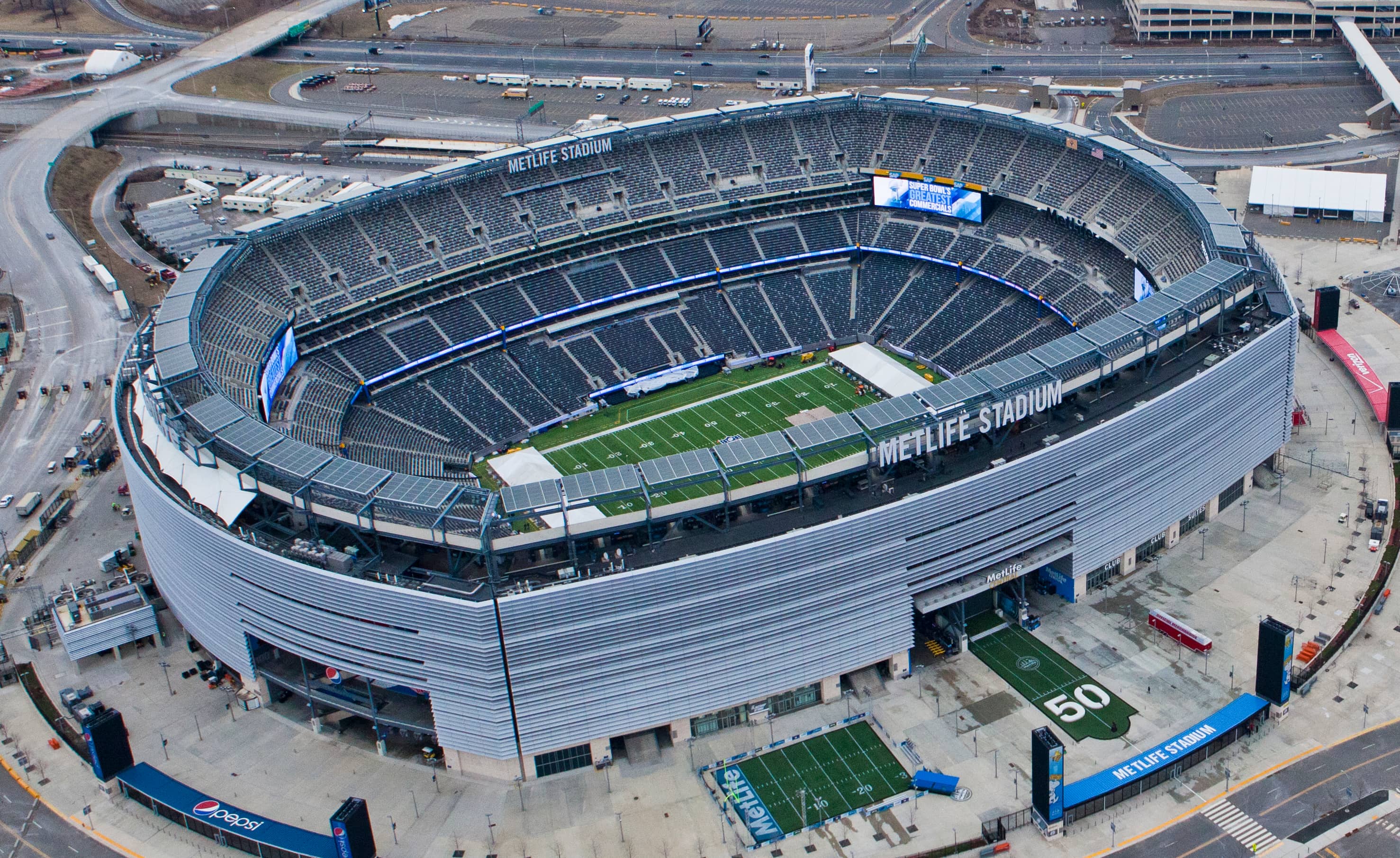 Aerial view of MetLife Stadium, host of the World Cup 2026 final, for USA TV schedule planning.